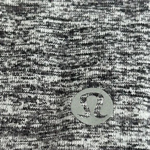Lululemon Surge Long Sleeve Henley
Space Dye Camo Black Dark Slate
Size Small - Picture 7 of 9